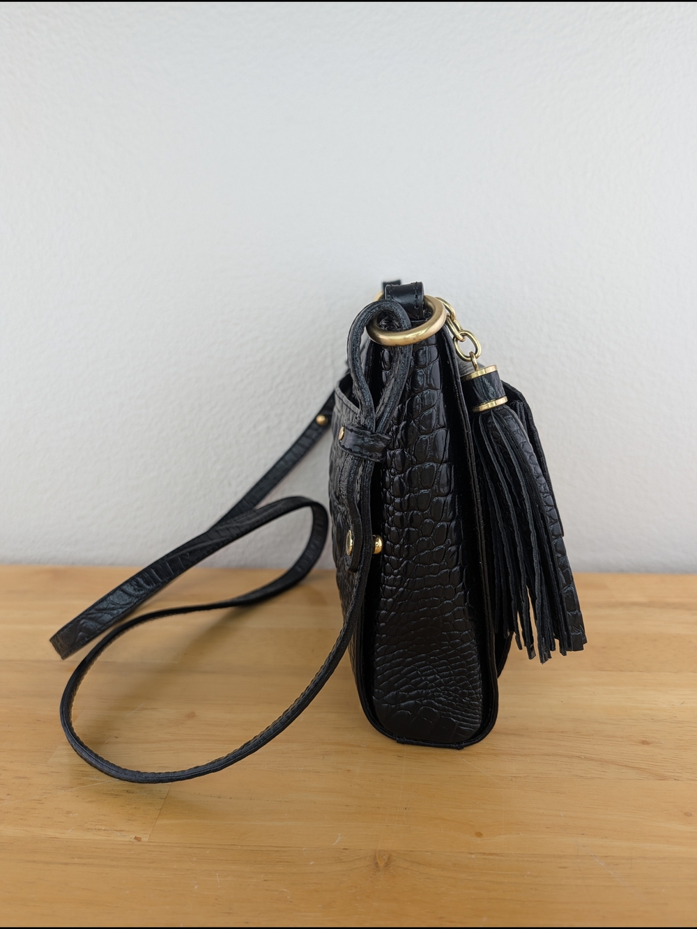 Brahmin Mimosa Manhattan Black Croc-Embossed Leather Crossbody Bag Tassel Detail - Picture 5 of 16